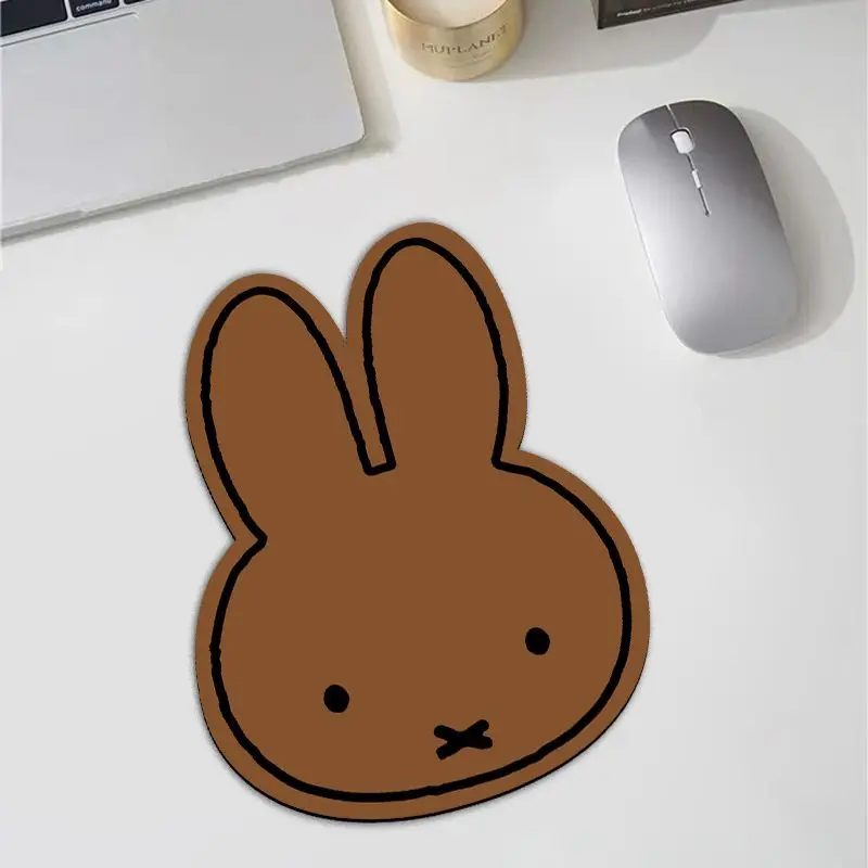Kawaii Miffy Hasenförmiges Mau – Gaming Keyboard And Mouse Pad Bewertung und Preis